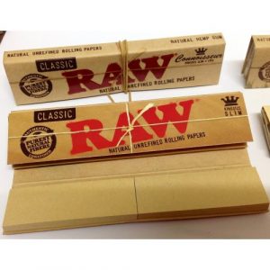 Papelillos Connoisseur 1 1/4 + Boquillas - Raw