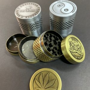 Moledor Metálico 4 cms  4 pisos - Amsterdam